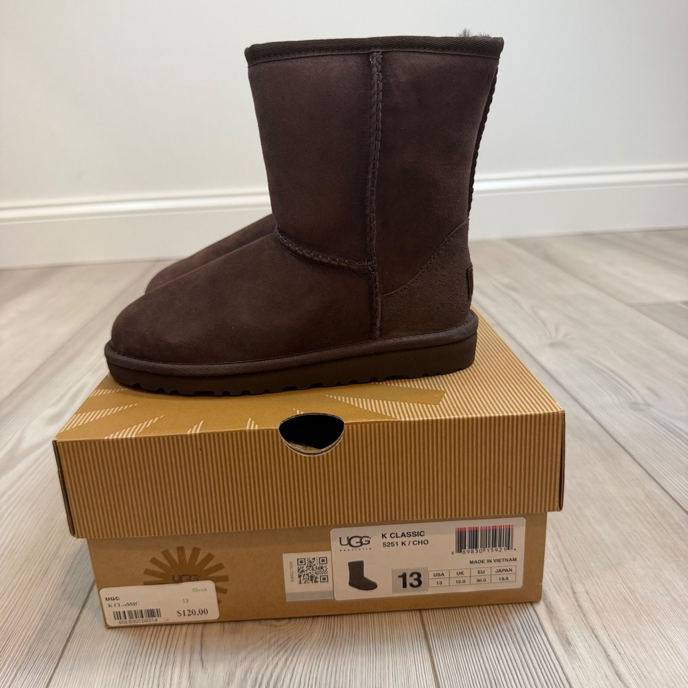 NEW UGG Kids Classic Chocolate Brown Suede Sheepskin Boots 5251 K Size 13